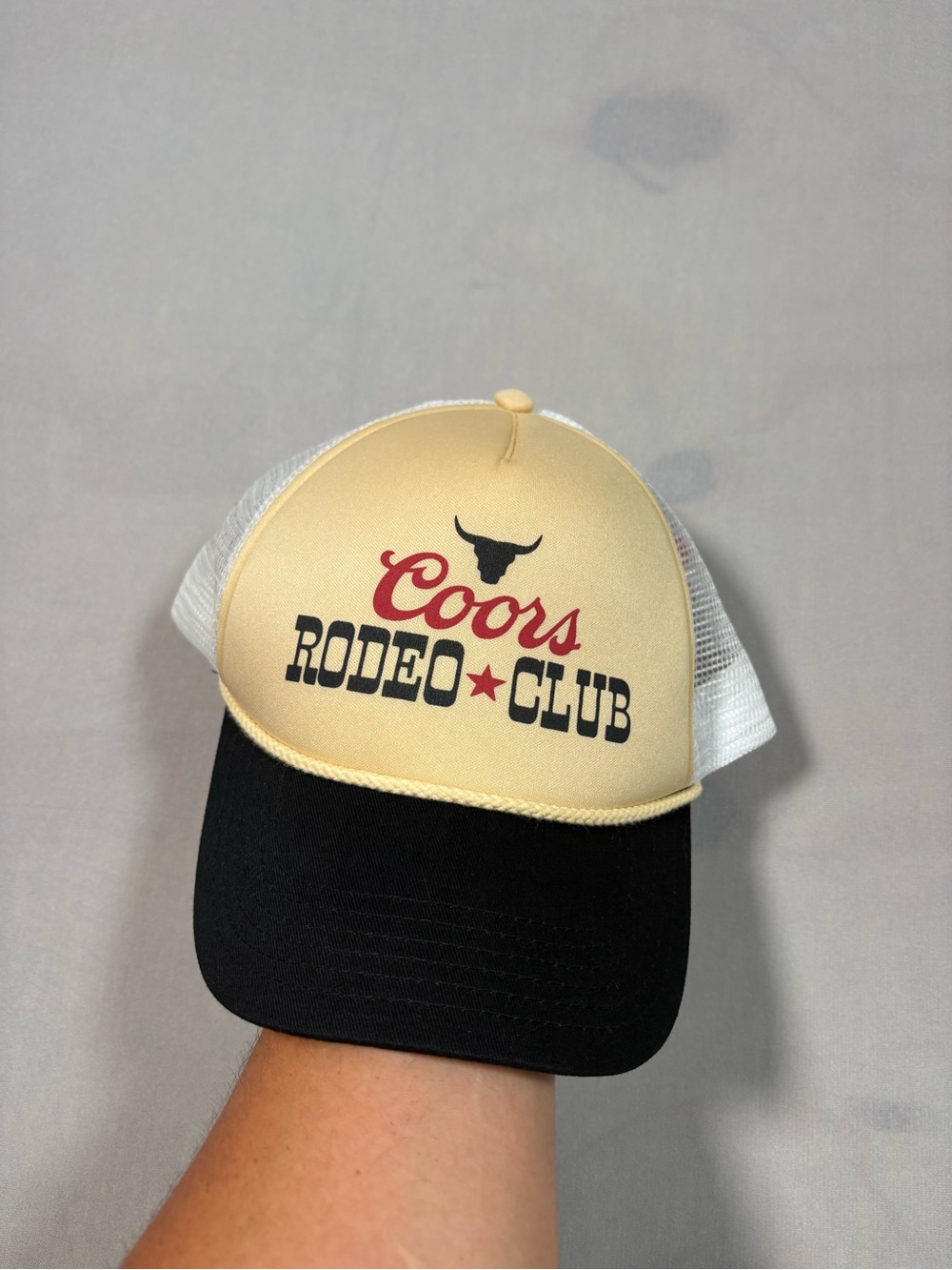 American‎ Needle Coors Rodeo Club Trucker Hat Cream Black Bull Mesh Snapback Hat